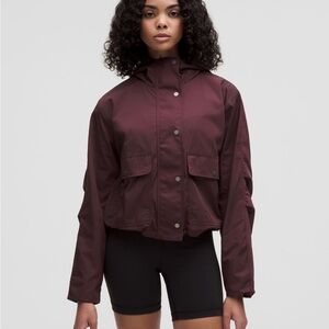 Lululemon Athletica Cropped Utility Windbreaker (goodnight plum) XXS